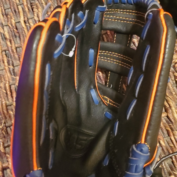 Wilson baseball glove A450 - Picture 6 of 7